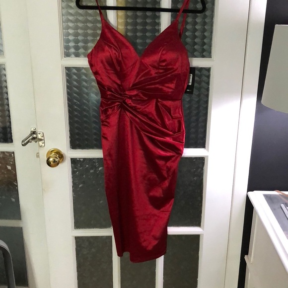 Fashion Nova red midi dress small - Picture 2 of 5